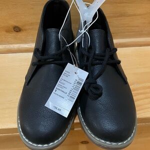 Black shoes  Children’s Place Size 1